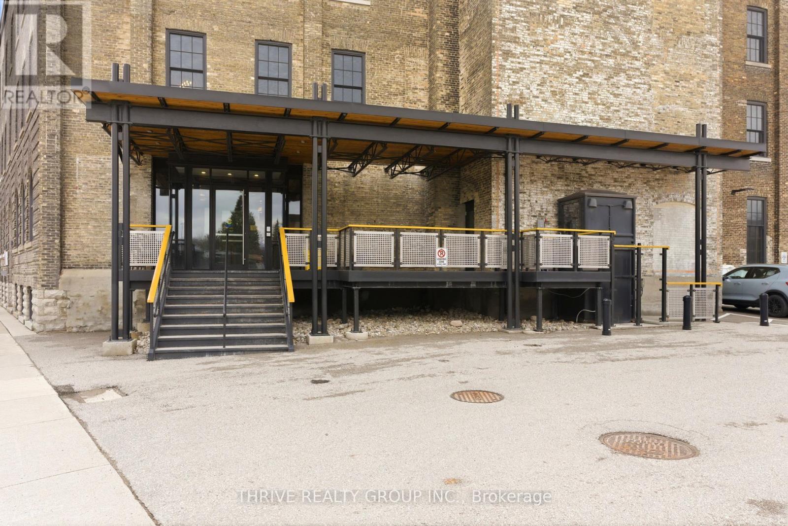 304 - 245 DOWNIE STREET, Stratford, Ontario, N5A1X5 — Photo 2