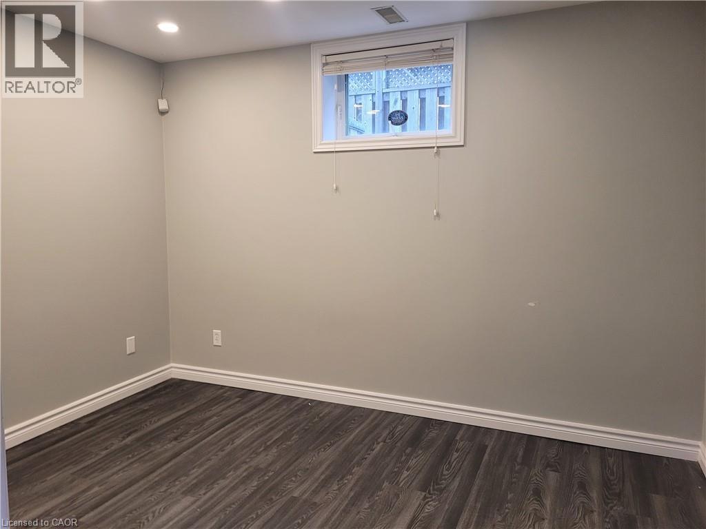 52 KITTYHAWK Drive Unit# Lower, Hamilton, Ontario, L9B2T2 — Photo 11