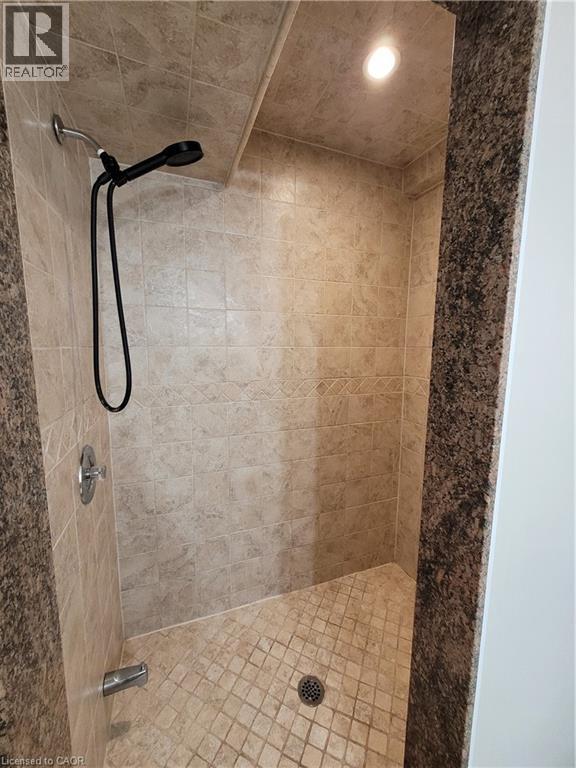 52 KITTYHAWK Drive Unit# Lower, Hamilton, Ontario, L9B2T2 — Photo 13