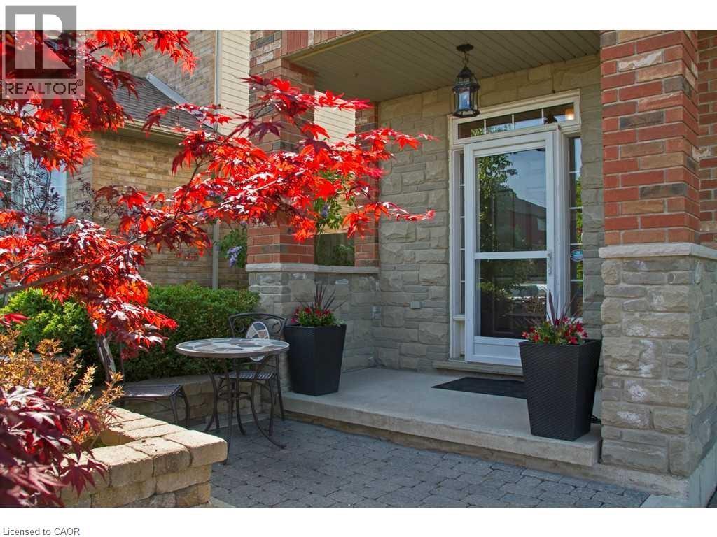 52 KITTYHAWK Drive Unit# Lower, Hamilton, Ontario, L9B2T2 — Photo 2