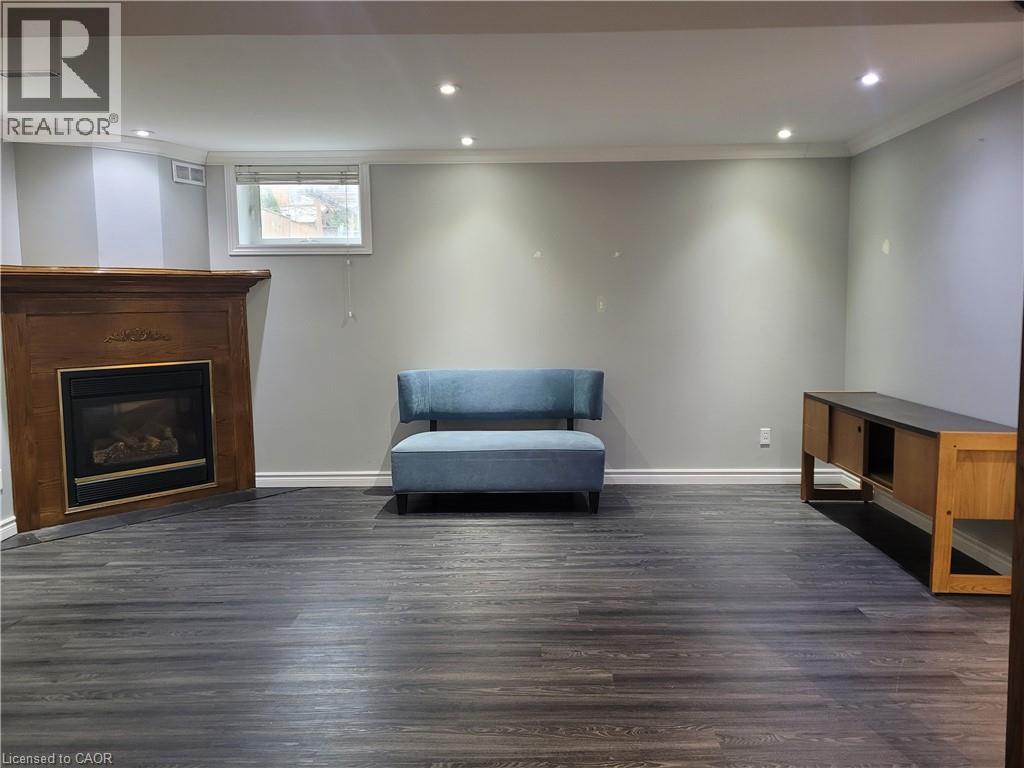52 KITTYHAWK Drive Unit# Lower, Hamilton, Ontario, L9B2T2 — Photo 8