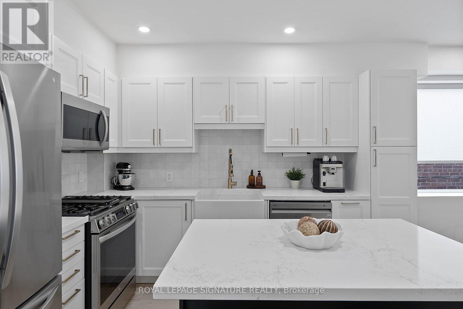 530 LAUDER AVENUE, Toronto (Oakwood Village), Ontario, M6E3J4 — Photo 13