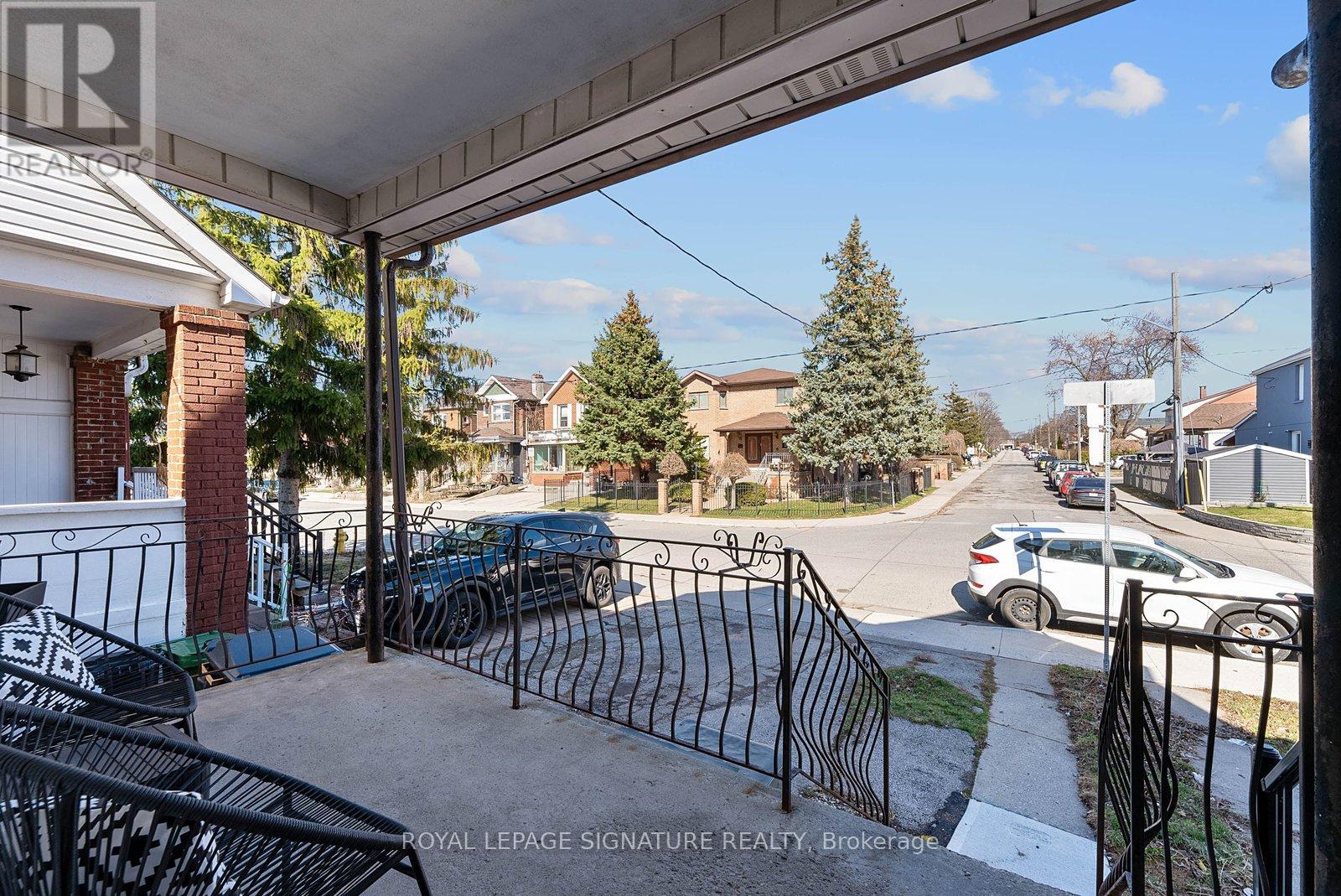 530 LAUDER AVENUE, Toronto (Oakwood Village), Ontario, M6E3J4 — Photo 3