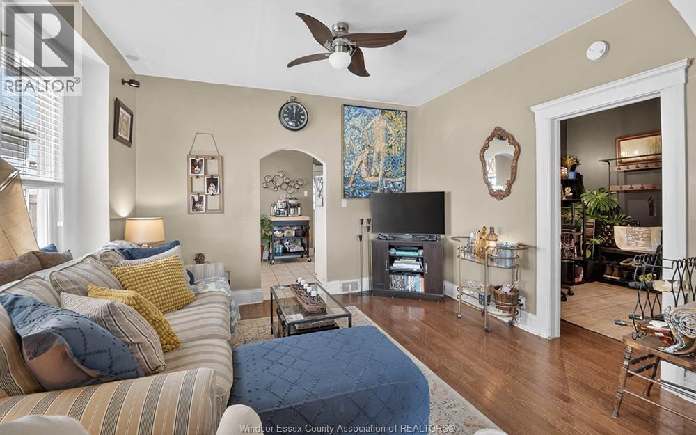 924 MARENTETTE AVENUE, Windsor, Ontario, N9A2A3 — Photo 7