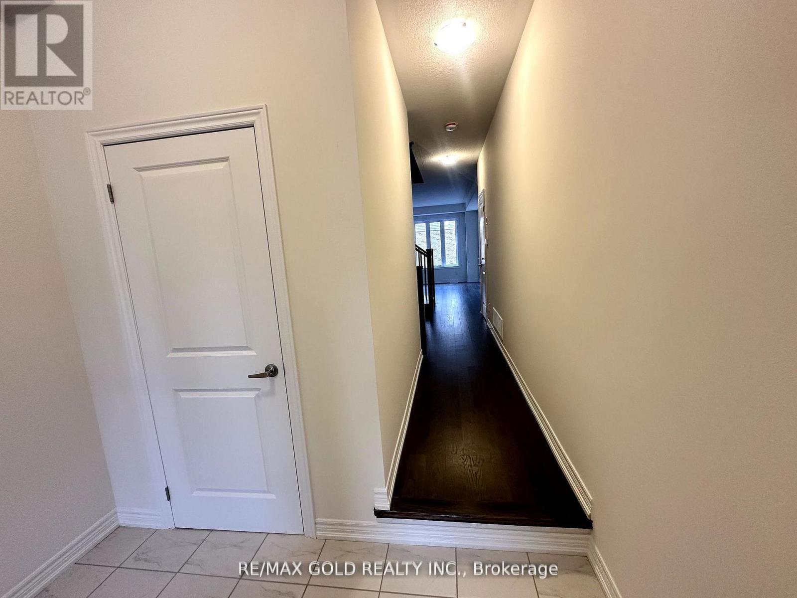 147 BROADACRE DRIVE, Kitchener, Ontario, N2R0S5 — Photo 2