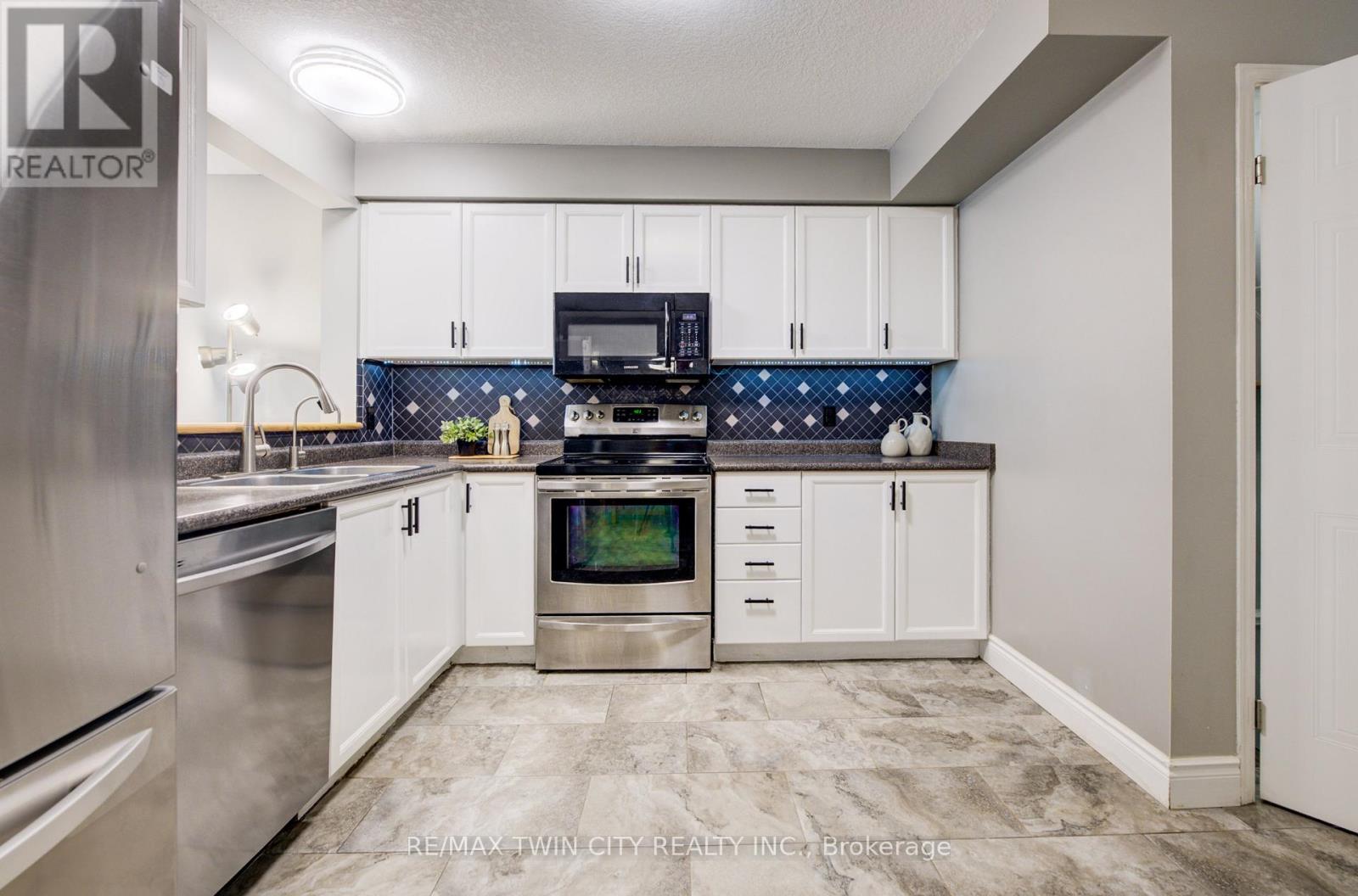 444 ANNAPOLIS COURT, Waterloo, Ontario, N2K4E7 — Photo 6
