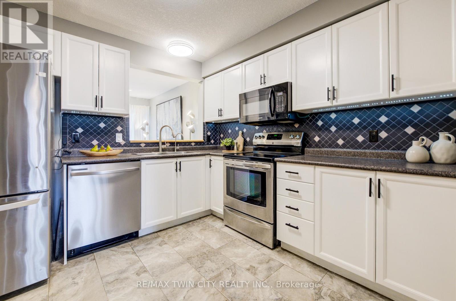 444 ANNAPOLIS COURT, Waterloo, Ontario, N2K4E7 — Photo 8