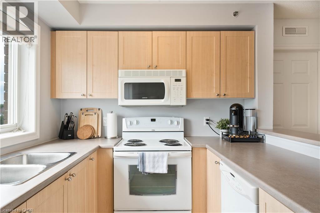 4450 FAIRVIEW Street Unit# 304, Burlington, Ontario, L7L7K7 — Photo 12