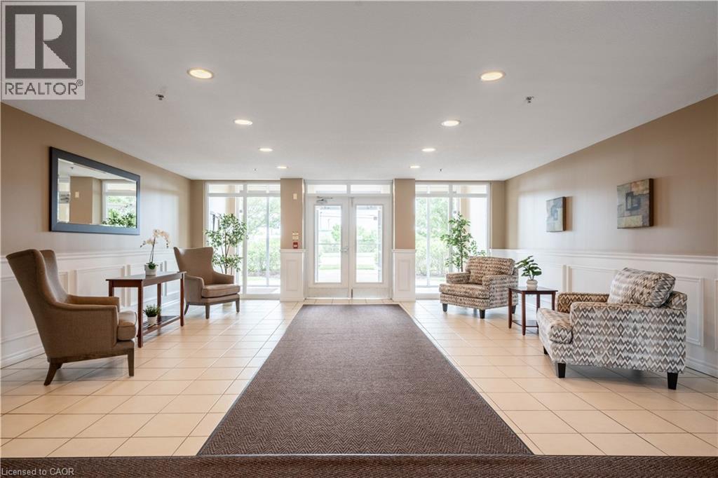 4450 FAIRVIEW Street Unit# 304, Burlington, Ontario, L7L7K7 — Photo 2