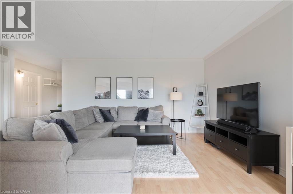 4450 FAIRVIEW Street Unit# 304, Burlington, Ontario, L7L7K7 — Photo 5