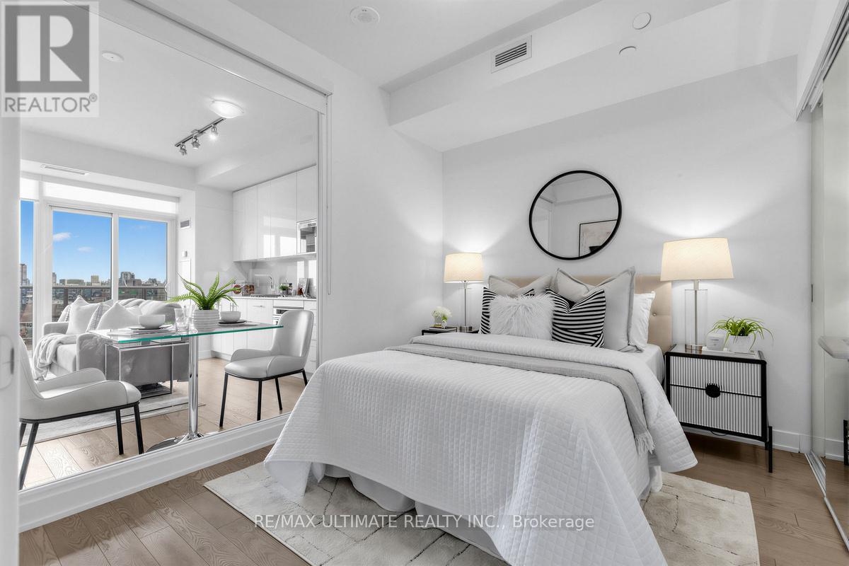 2508 - 330 RICHMOND STREET W, Toronto (Waterfront Communities), Ontario, M5V1X2 — Photo 11