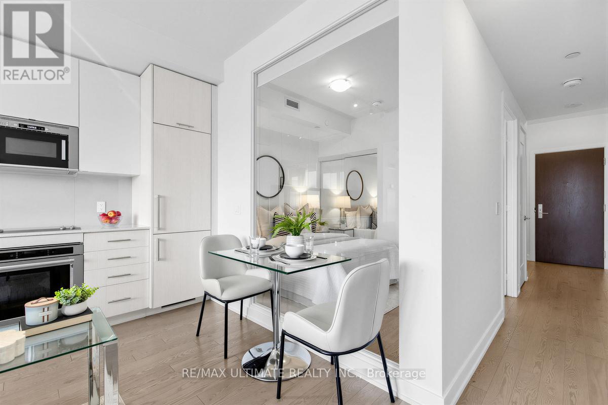 2508 - 330 RICHMOND STREET W, Toronto (Waterfront Communities), Ontario, M5V1X2 — Photo 3