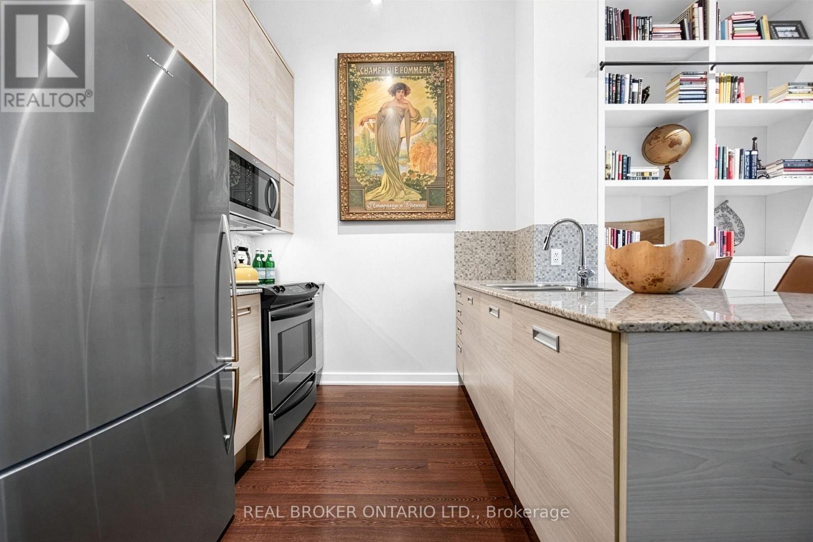 209 - 380 MACPHERSON AVENUE, Toronto (Casa Loma), Ontario, M4V3E3 — Photo 6