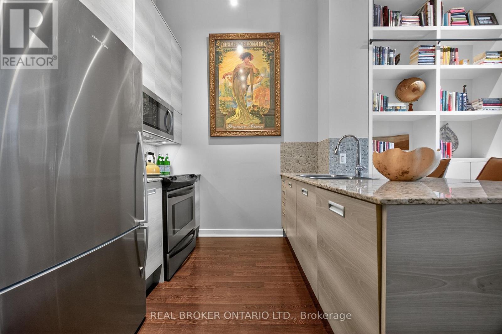 209 - 380 MACPHERSON AVENUE, Toronto (Casa Loma), Ontario, M4V3E3 — Photo 7