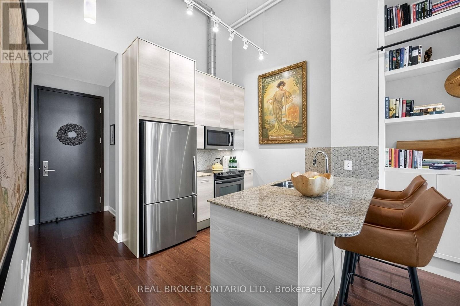 209 - 380 MACPHERSON AVENUE, Toronto (Casa Loma), Ontario, M4V3E3 — Photo 8