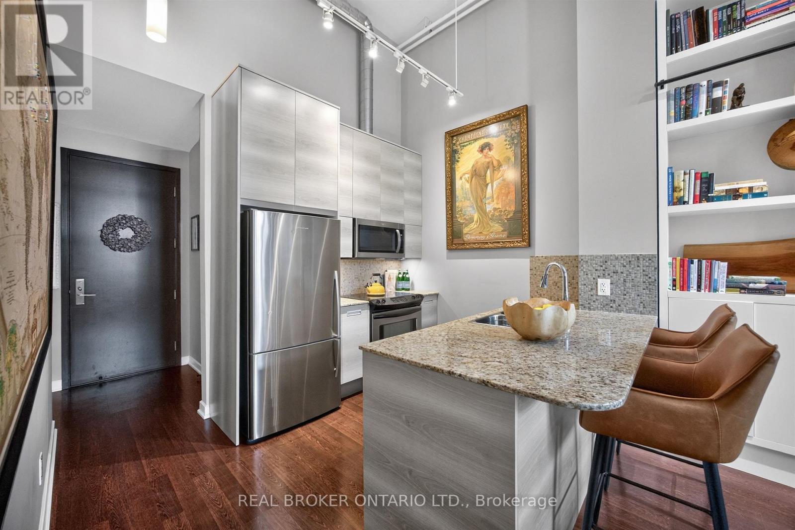 209 - 380 MACPHERSON AVENUE, Toronto (Casa Loma), Ontario, M4V3E3 — Photo 9