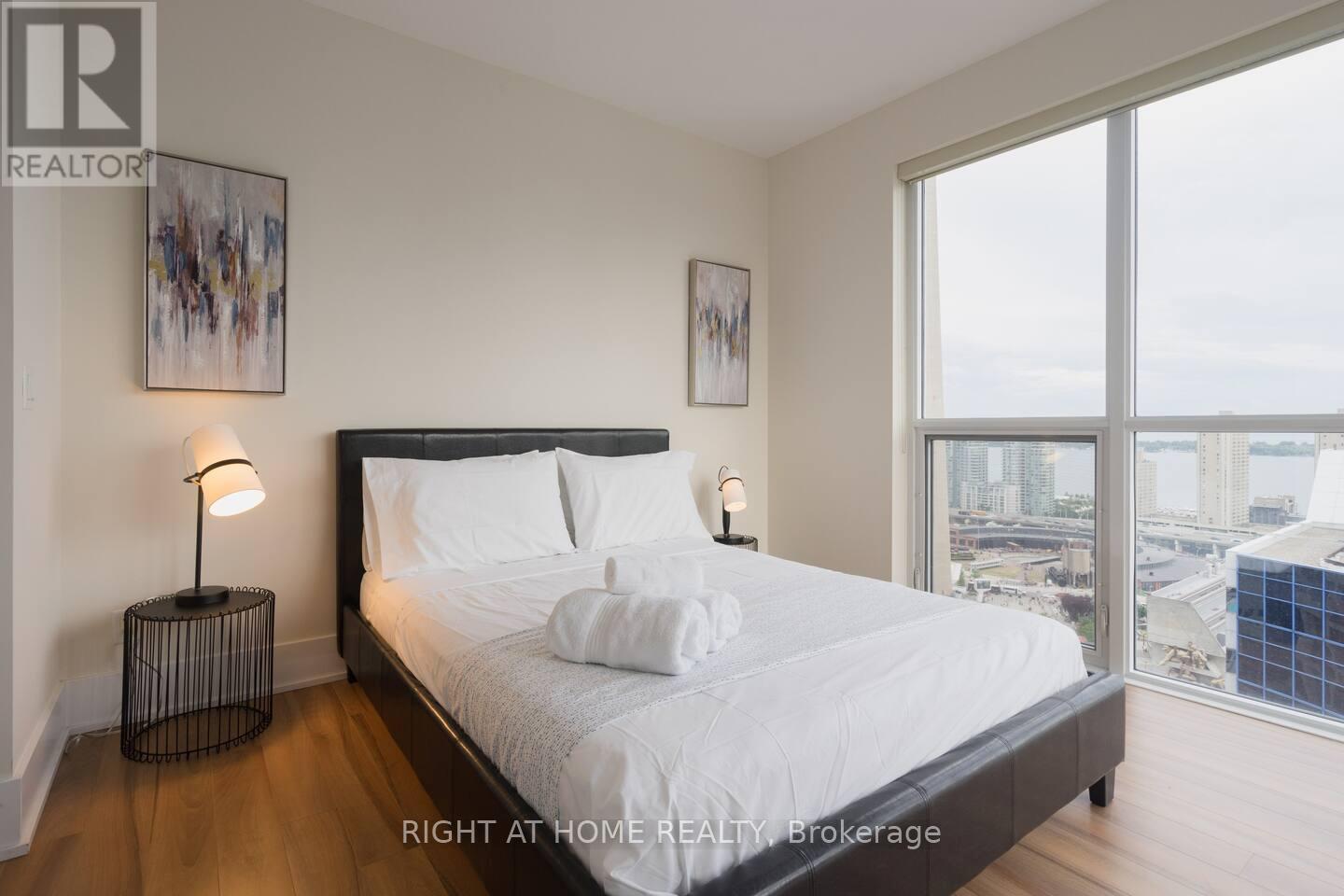 2512 - 300 FRONT STREET W, Toronto (Waterfront Communities), Ontario, M5V0E9 — Photo 13