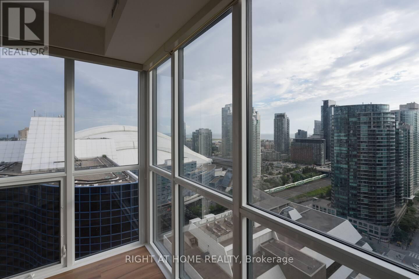 2512 - 300 FRONT STREET W, Toronto (Waterfront Communities), Ontario, M5V0E9 — Photo 17