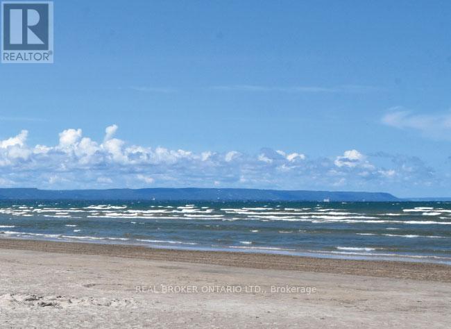 28 PLEASANT BAY LANE, Wasaga Beach, Ontario, L9Z0S4 — Photo 11