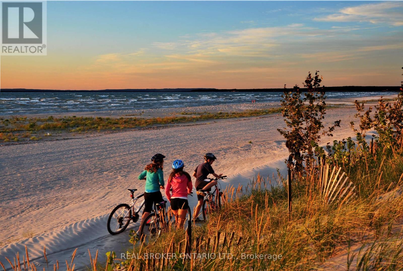 28 PLEASANT BAY LANE, Wasaga Beach, Ontario, L9Z0S4 — Photo 14