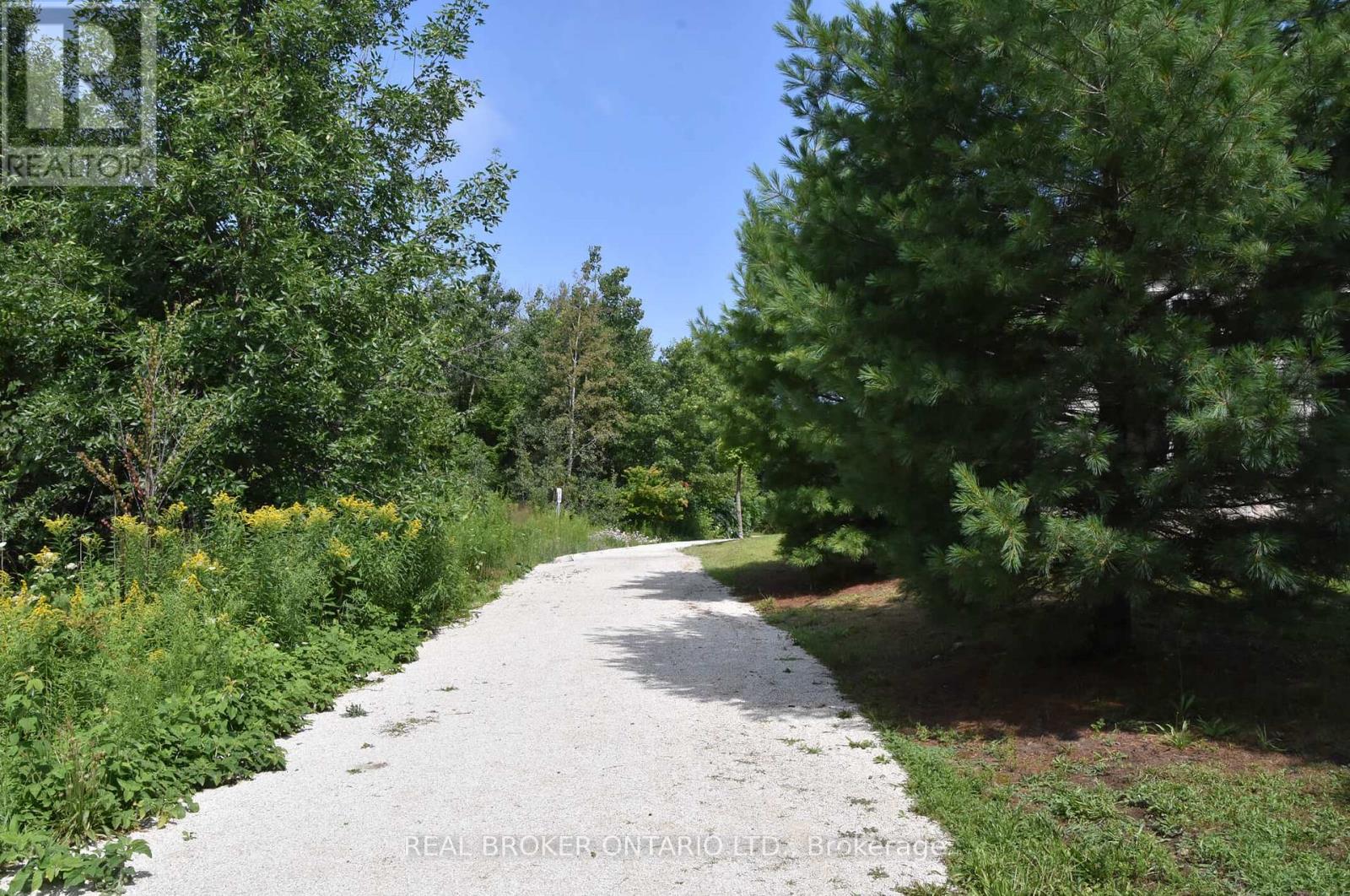 28 PLEASANT BAY LANE, Wasaga Beach, Ontario, L9Z0S4 — Photo 9