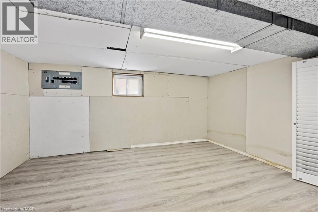 5292 BRIDGE Street, Niagara Falls, Ontario, L2E2T3 — Photo 12