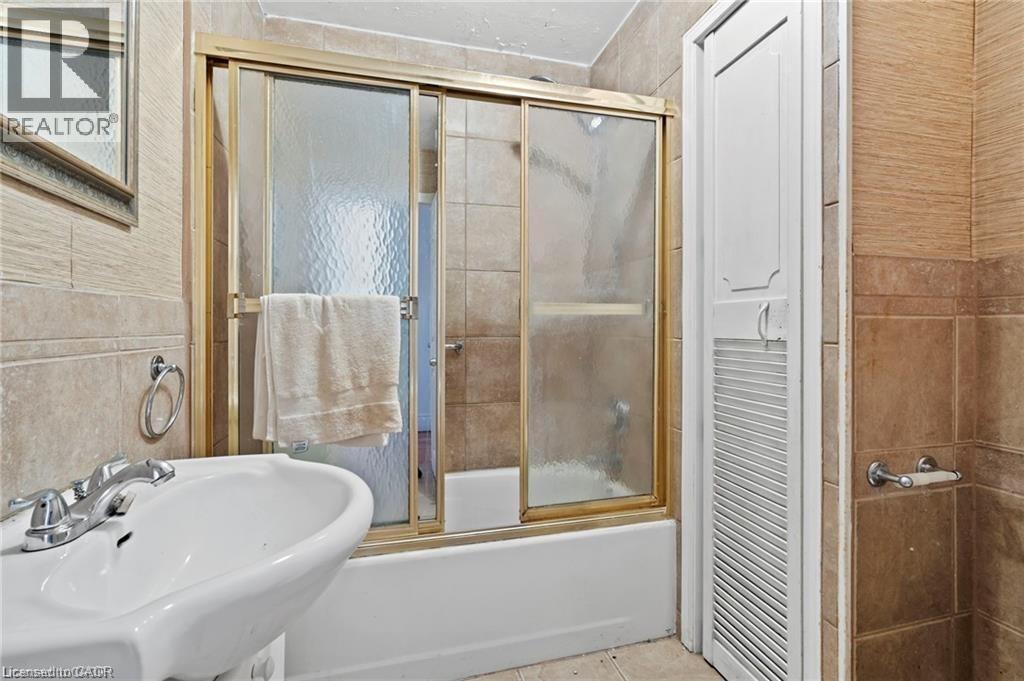 5292 BRIDGE Street, Niagara Falls, Ontario, L2E2T3 — Photo 6