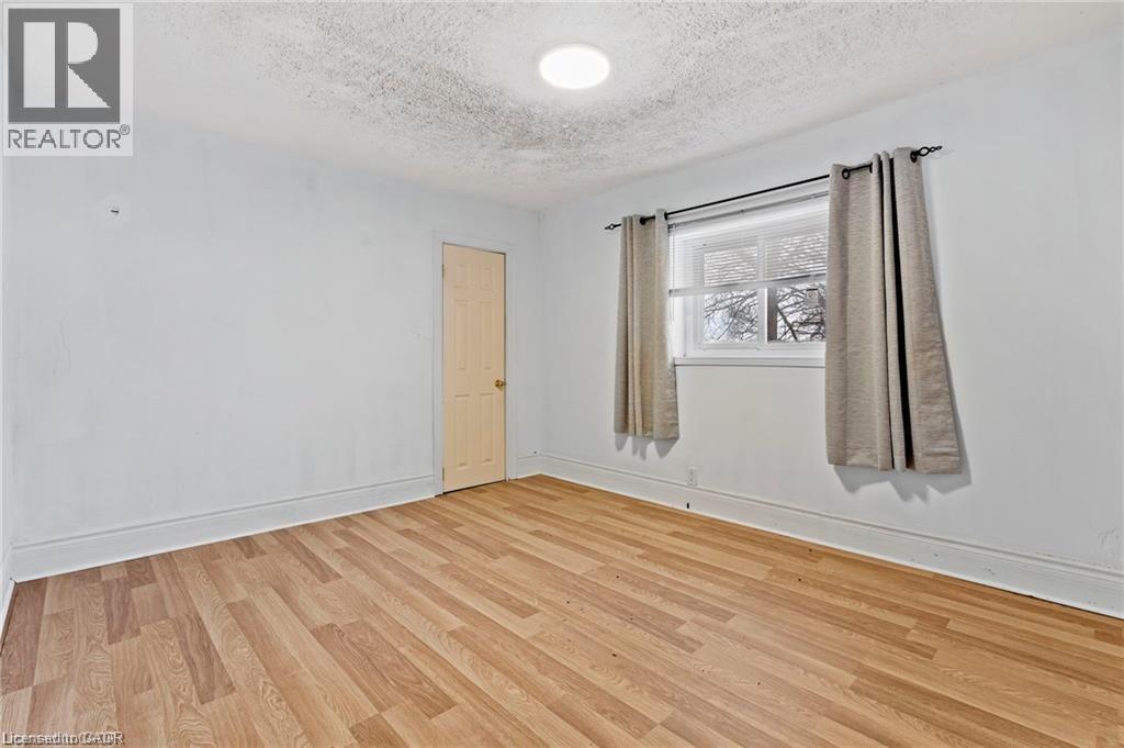 5292 BRIDGE Street, Niagara Falls, Ontario, L2E2T3 — Photo 8