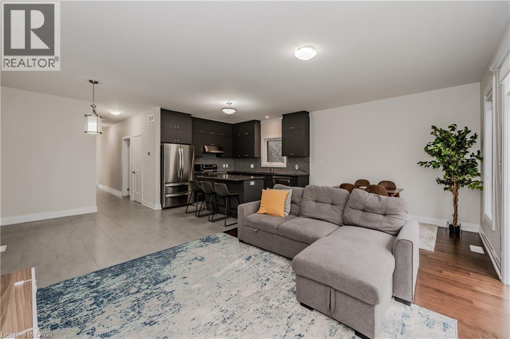 119 MONARCH WOODS Drive, Kitchener, Ontario, N2P0K2 — Photo 13