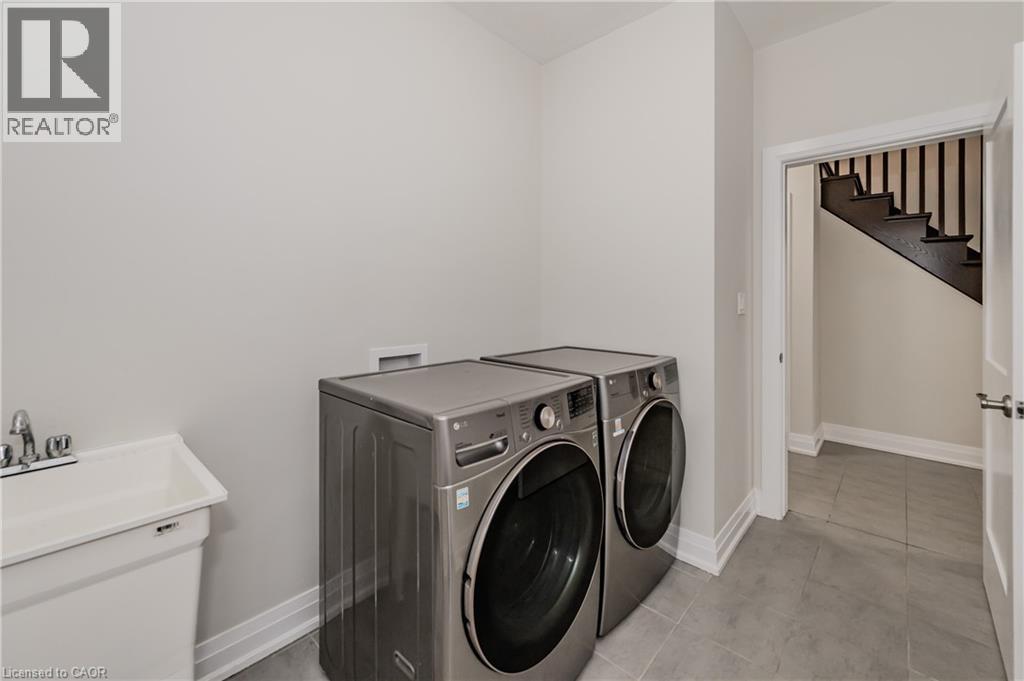 119 MONARCH WOODS Drive, Kitchener, Ontario, N2P0K2 — Photo 21