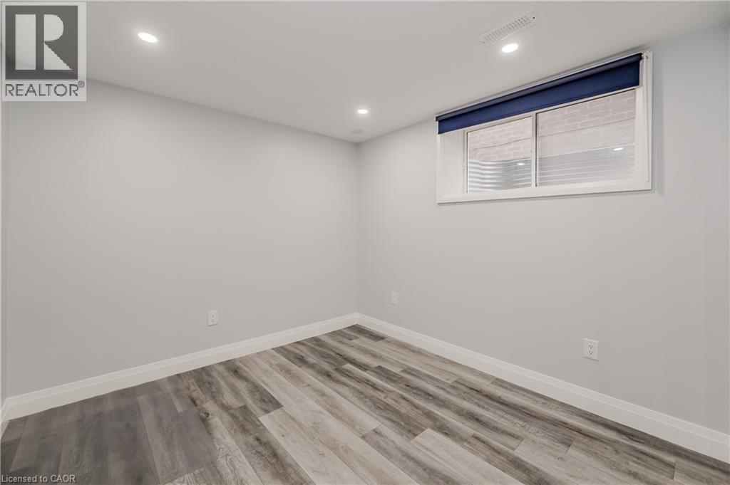 119 MONARCH WOODS Drive, Kitchener, Ontario, N2P0K2 — Photo 41