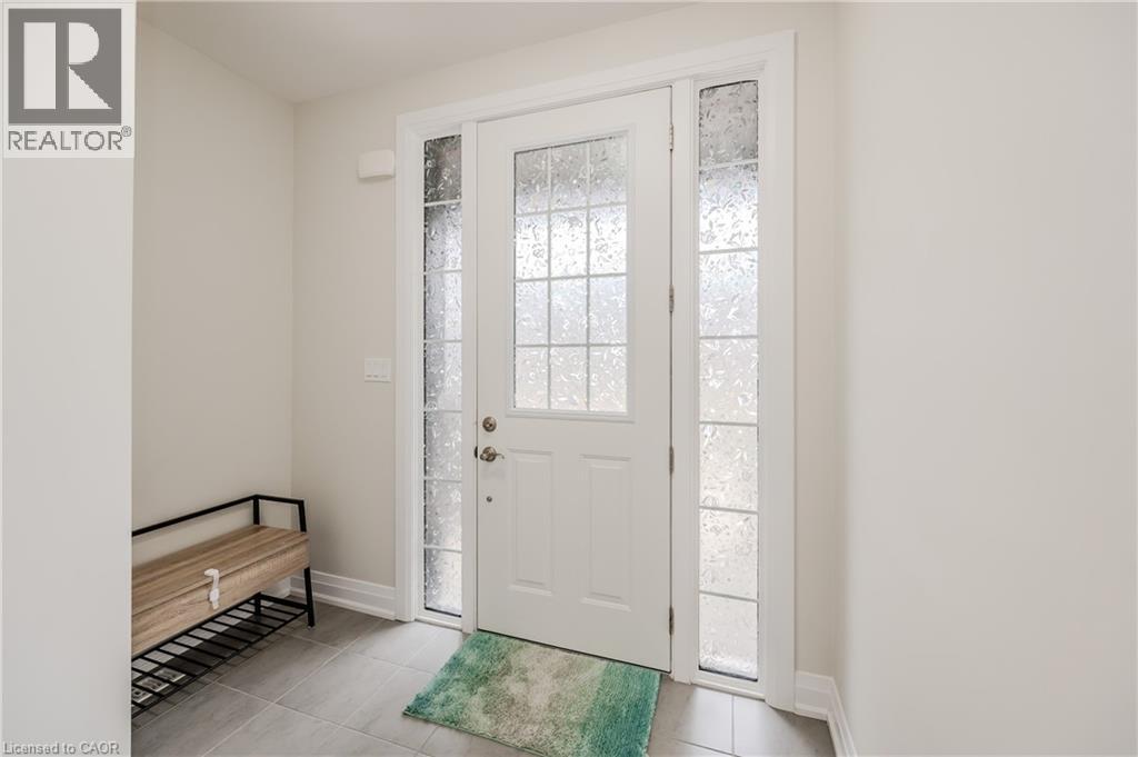 119 MONARCH WOODS Drive, Kitchener, Ontario, N2P0K2 — Photo 6