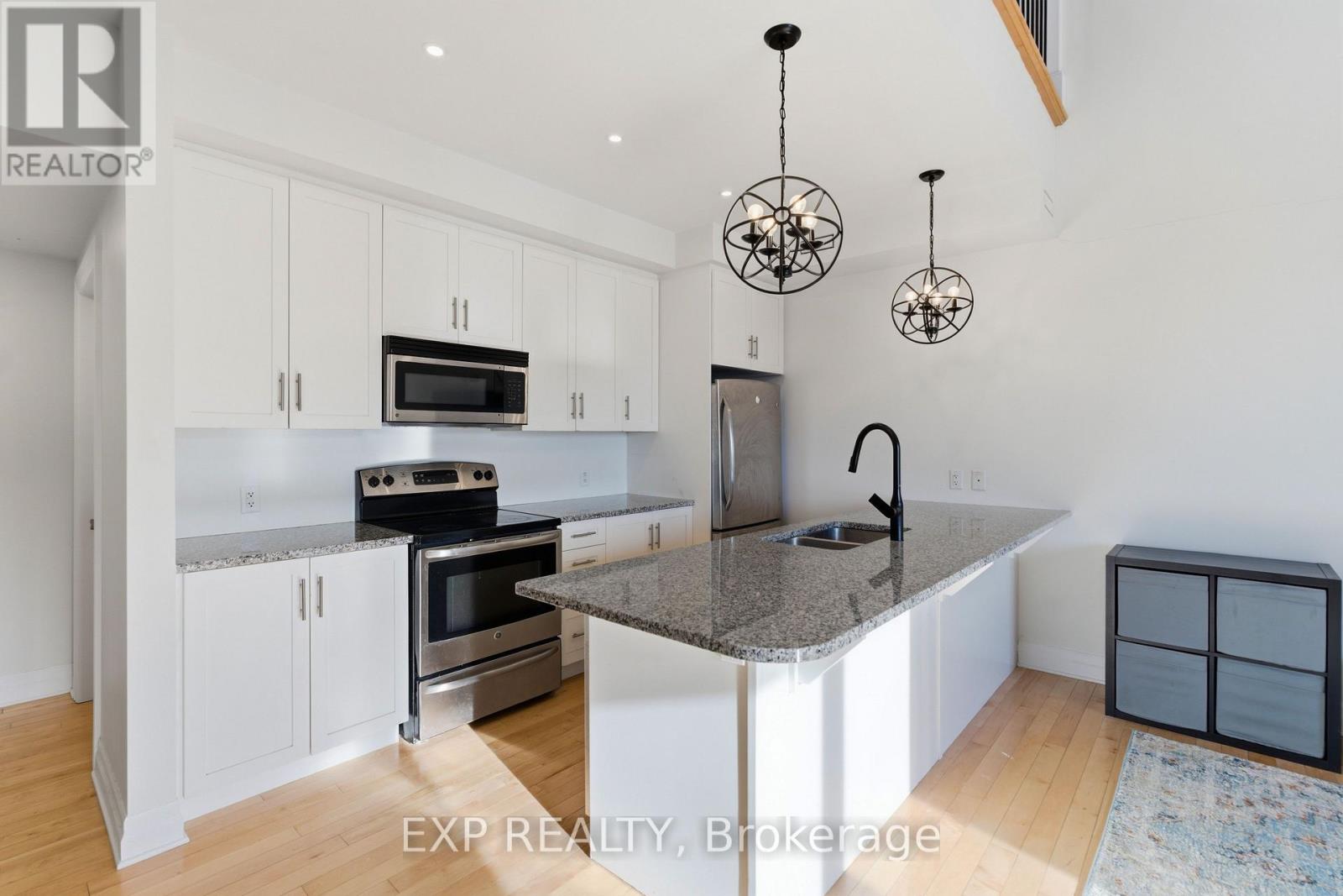 28 MEACH PRIVATE, Ottawa, Ontario, K2S0T8 — Photo 4