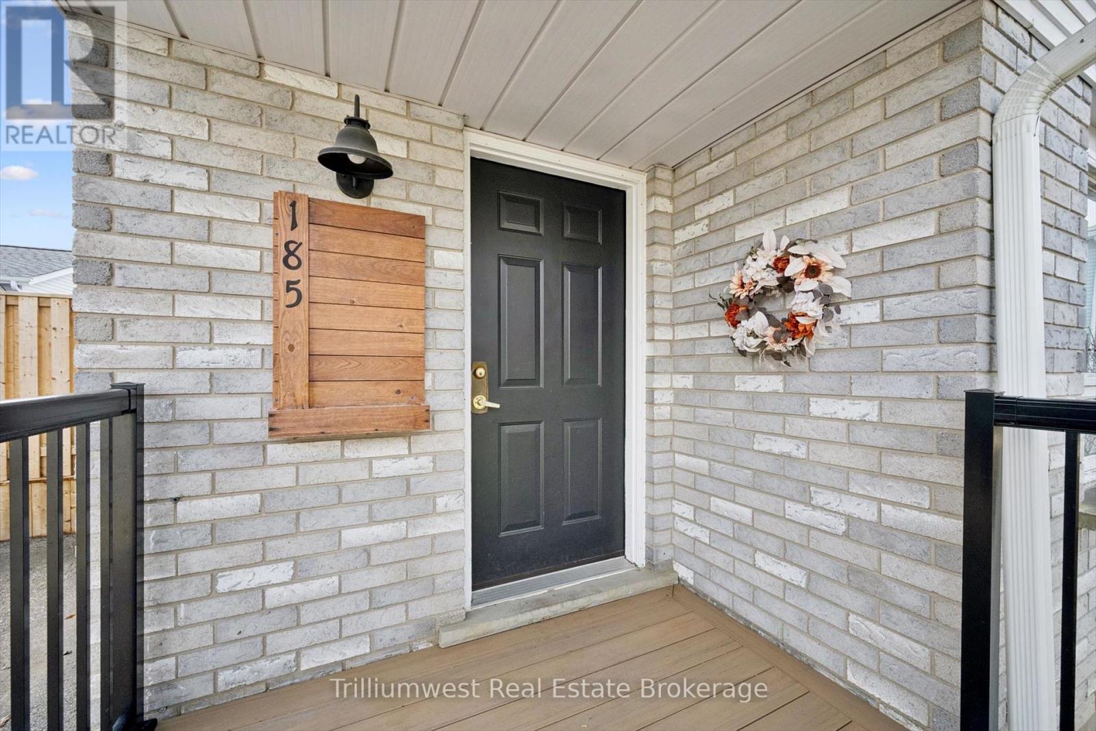 185 FORREST AVENUE E, Wilmot, Ontario, N3A1X8 — Photo 3