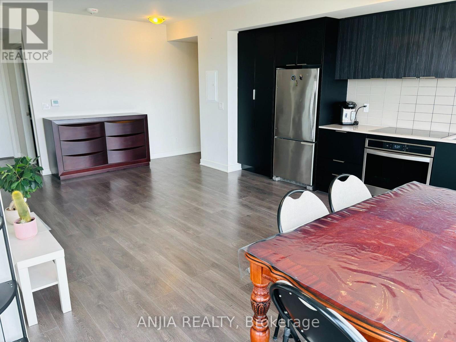 1807 - 6 SONIC WAY, Toronto (Flemingdon Park), Ontario, M3C0P1 — Photo 4