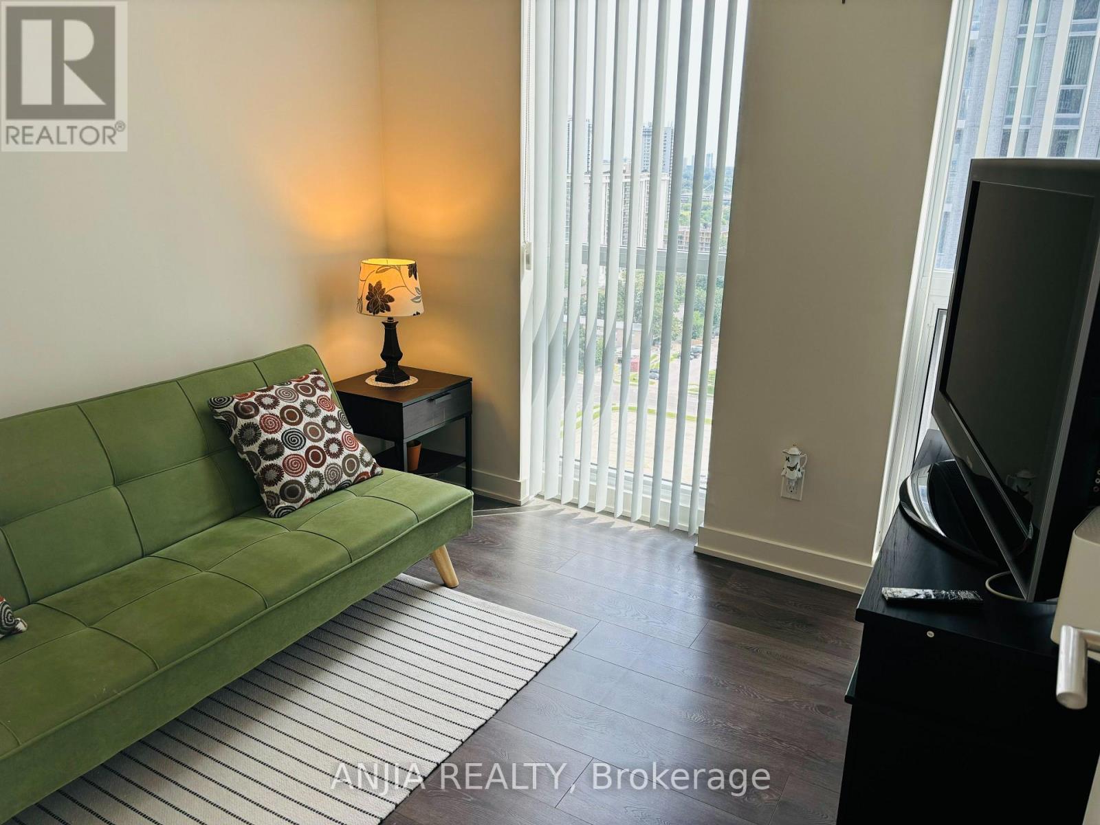 1807 - 6 SONIC WAY, Toronto (Flemingdon Park), Ontario, M3C0P1 — Photo 5