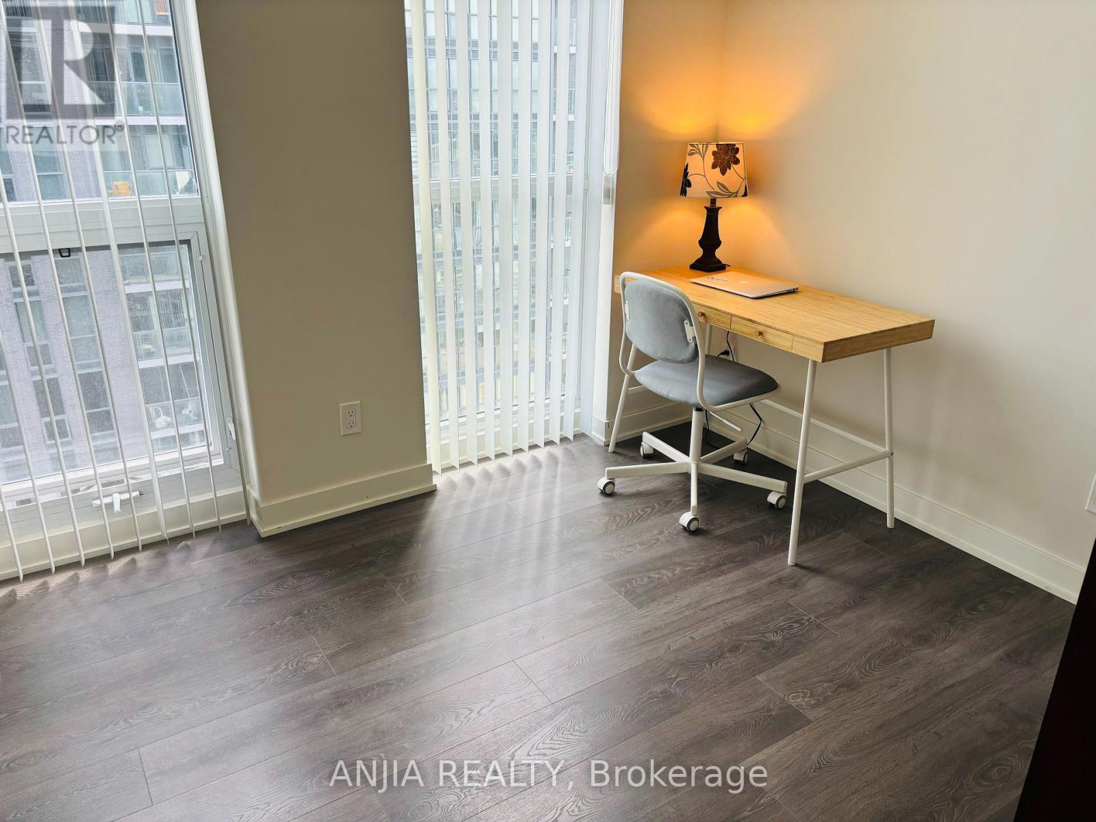 1807 - 6 SONIC WAY, Toronto (Flemingdon Park), Ontario, M3C0P1 — Photo 6