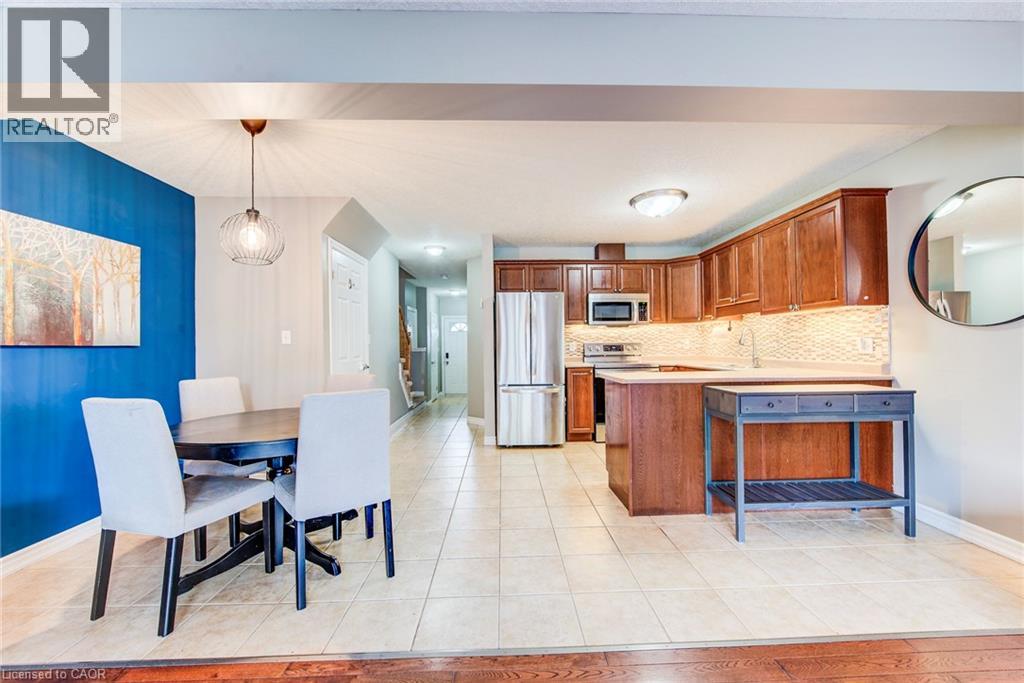 972 STRASBURG Road Unit# 10, Kitchener, Ontario, N2E2K4 — Photo 12