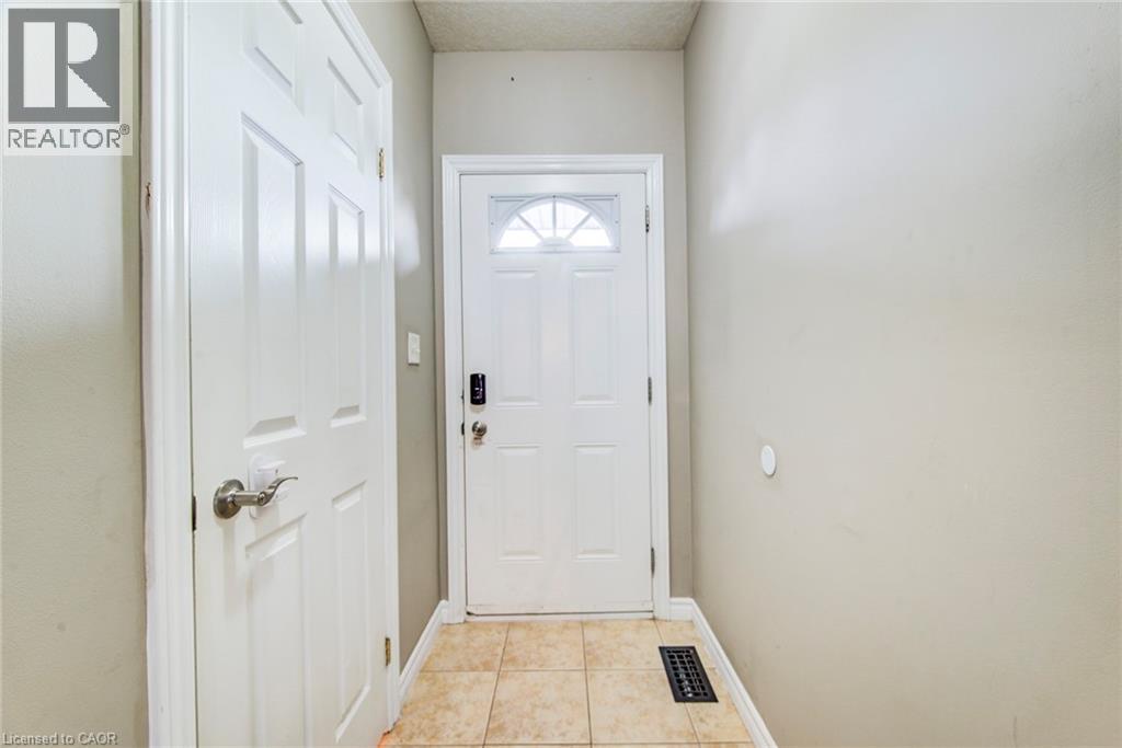 972 STRASBURG Road Unit# 10, Kitchener, Ontario, N2E2K4 — Photo 33