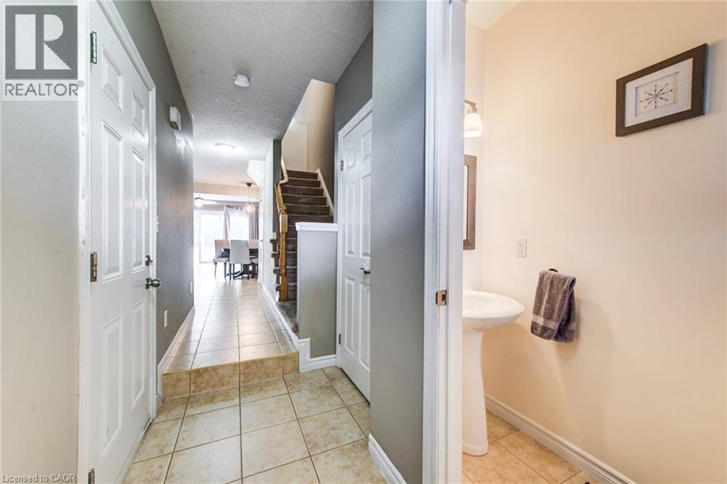 972 STRASBURG Road Unit# 10, Kitchener, Ontario, N2E2K4 — Photo 34