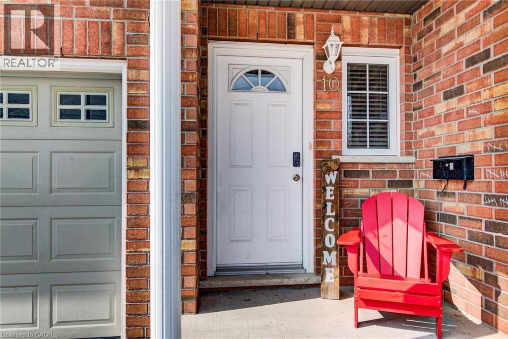 972 STRASBURG Road Unit# 10, Kitchener, Ontario, N2E2K4 — Photo 4