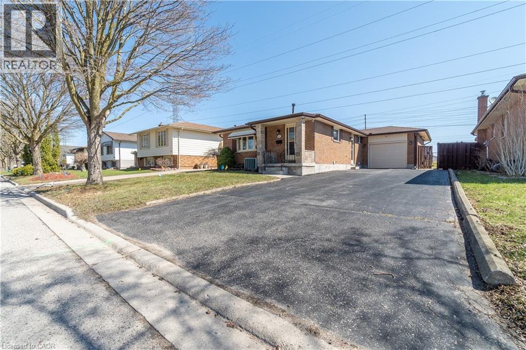 60 LYSANDA Avenue, London, Ontario, N5Z4L3 — Photo 2