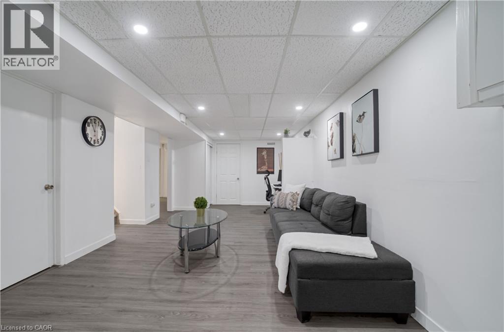 60 LYSANDA Avenue, London, Ontario, N5Z4L3 — Photo 35