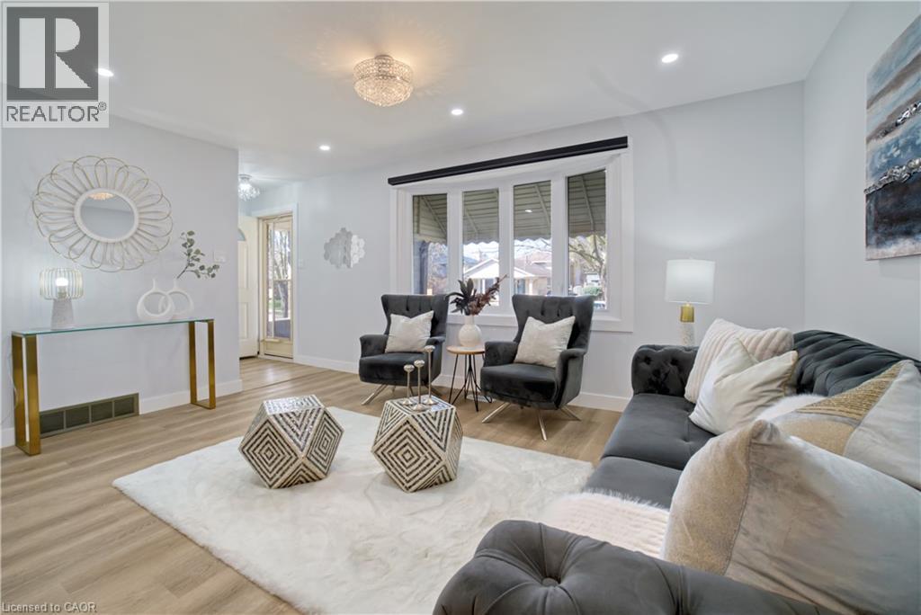 60 LYSANDA Avenue, London, Ontario, N5Z4L3 — Photo 5