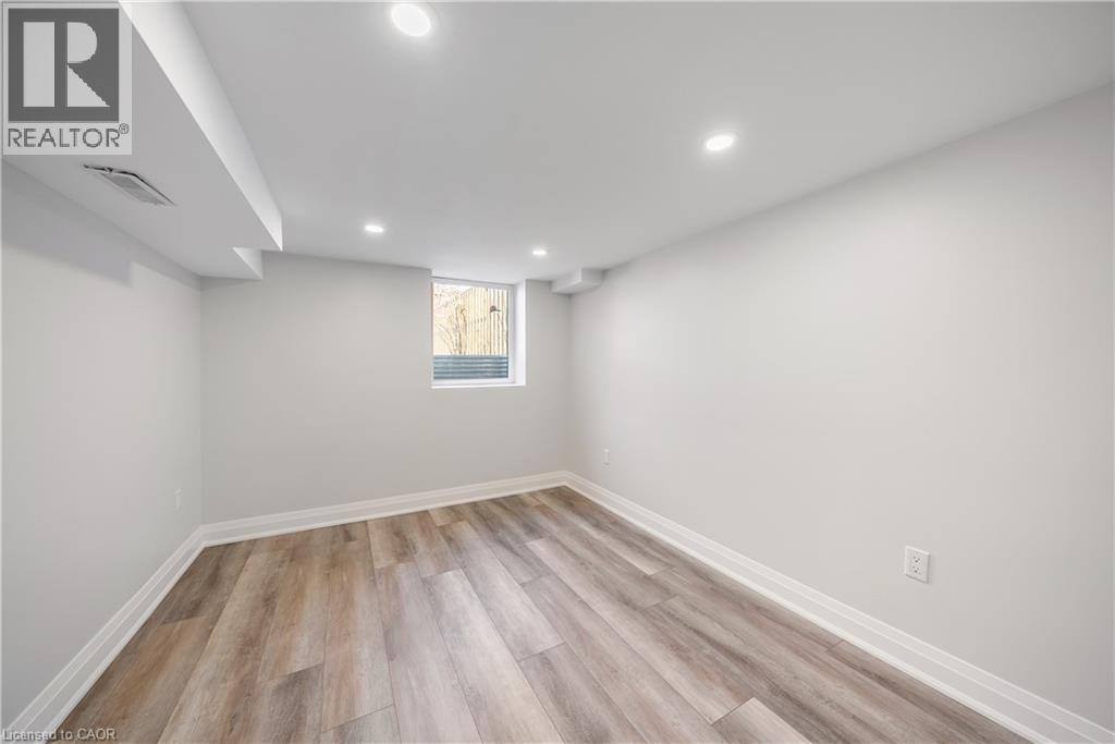 30 LOTTRIDGE Street, Hamilton, Ontario, L8L6T5 — Photo 43