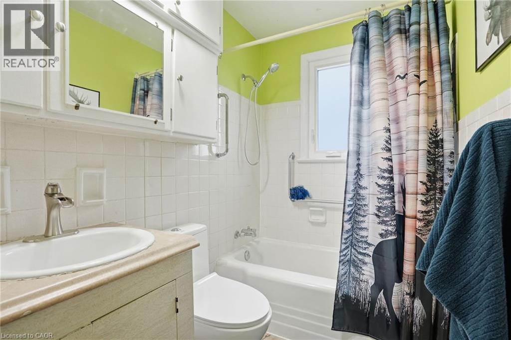 336 BARTON Street, Stoney Creek, Ontario, L8E2K9 — Photo 11