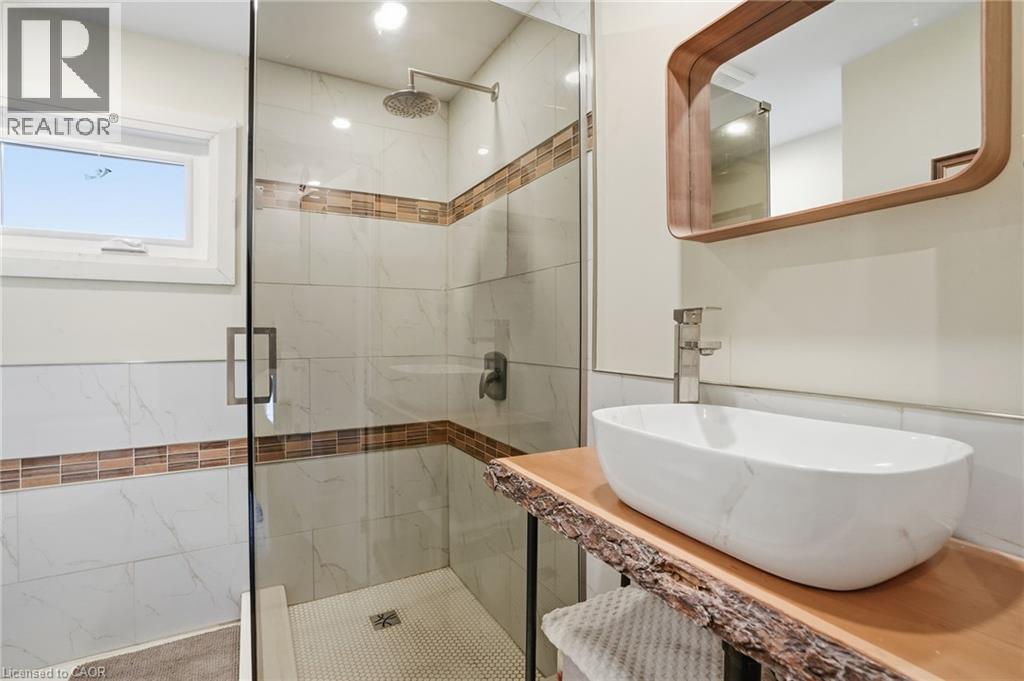 336 BARTON Street, Stoney Creek, Ontario, L8E2K9 — Photo 17