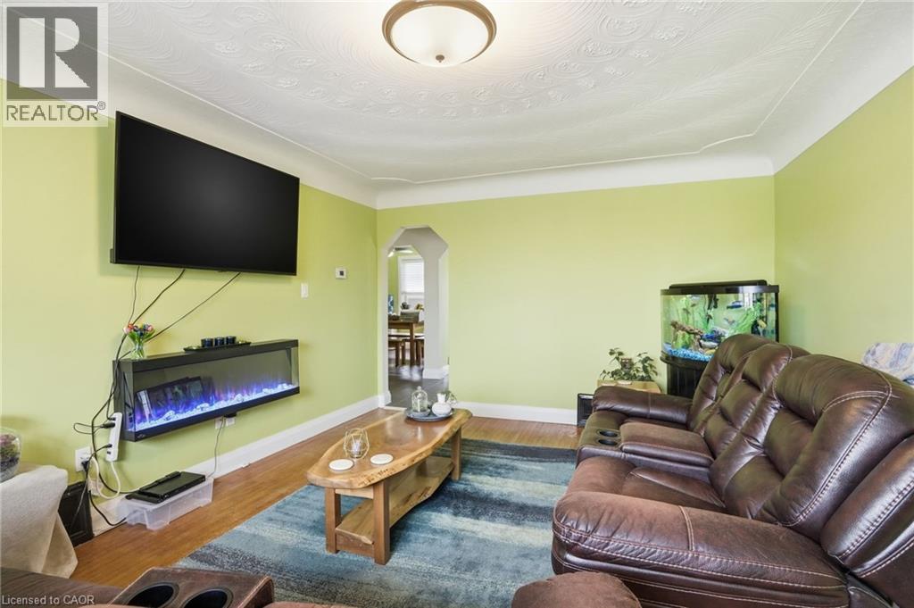 336 BARTON Street, Stoney Creek, Ontario, L8E2K9 — Photo 8