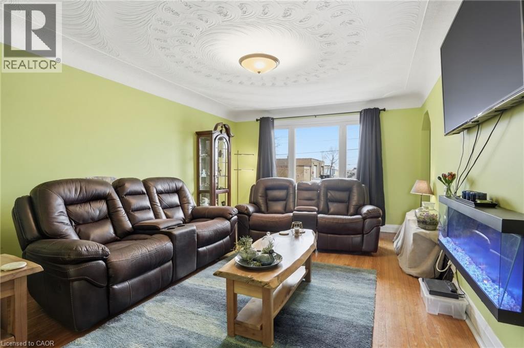 336 BARTON Street, Stoney Creek, Ontario, L8E2K9 — Photo 9