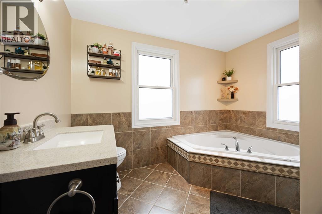 763 CLAXTON AVENUE, Sarnia, Ontario, N7T5L9 — Photo 11